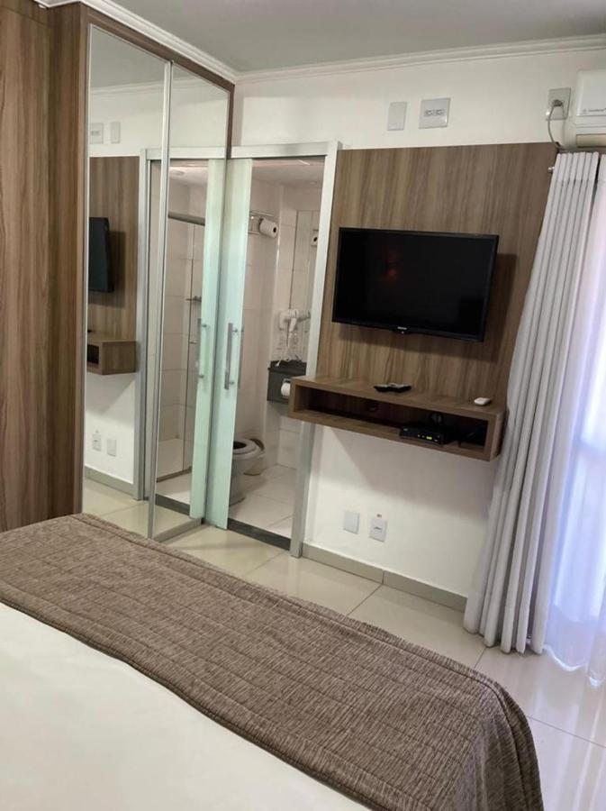 Flat Bristol Hotel, Muito Confortavel Goiânia Exterior photo
